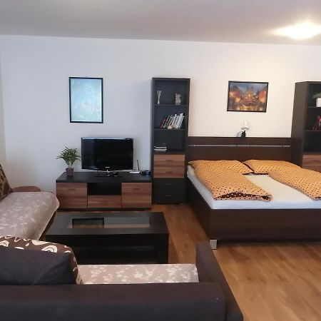 Modern City Center Apartment With Private Parking Martin Exterior foto